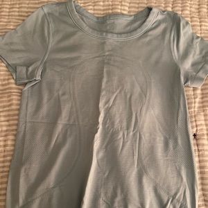 Lululemon shirt